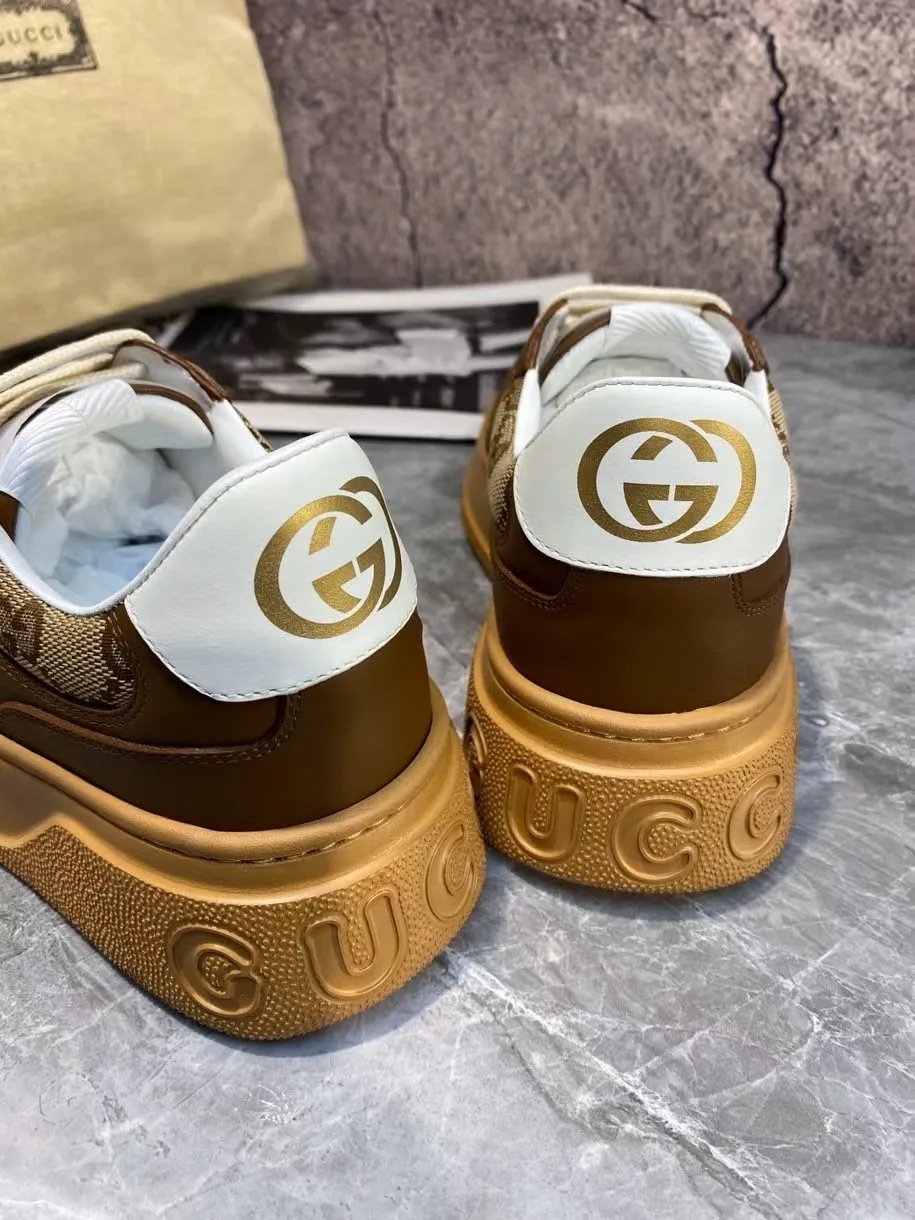 P680 top version, full of styling effect, the common practice of soft treading in the market, 💣💣💣gucci2023 early spring Gucci g home latest hot model mac80 sports shoes couple style casual retro old dirty shoes small dirty shoes white shoes 🌸🌸🌸 original purchase development and production Gucci mac80 new hot model series The exquisite and compact interlocking double G logo romantically interprets the aesthetic concept of this series. Made of off-white leather, ▪️Material: Original custom-made imported first-layer cowhide ▪️Inner lining: Original custom-made imported breathable mesh ▪️Outsole: Original molded two-color TPU outsole ▪️Sole thickness: 3cm ▪️Size: 35-40 for women and 39-45 for men